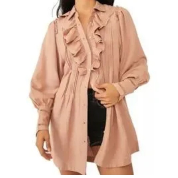 Free People Tops - Free people Blush Pink Bella Ruffle Front Tunic